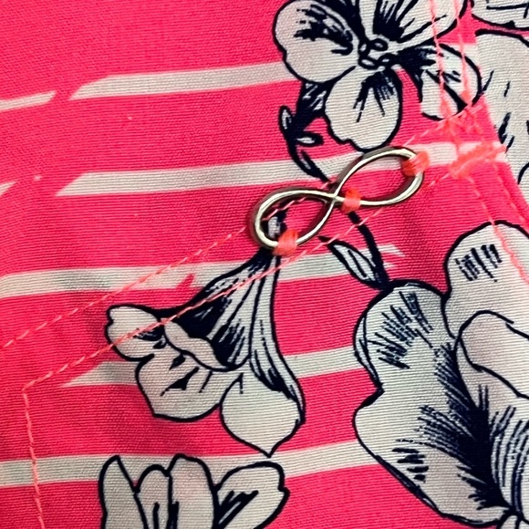 Cherokee Infinity Women's Scrubs Top Mock Wrap - Pink Floral - Size Large - Picture 4 of 8